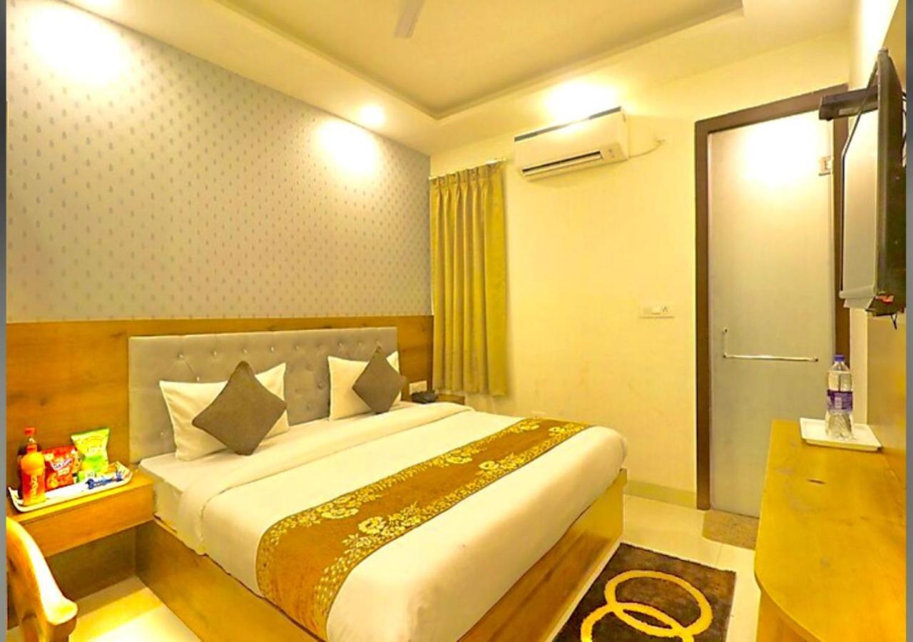 Hotel The Glory Near Delhi International Airport New Delhi Eksteriør billede